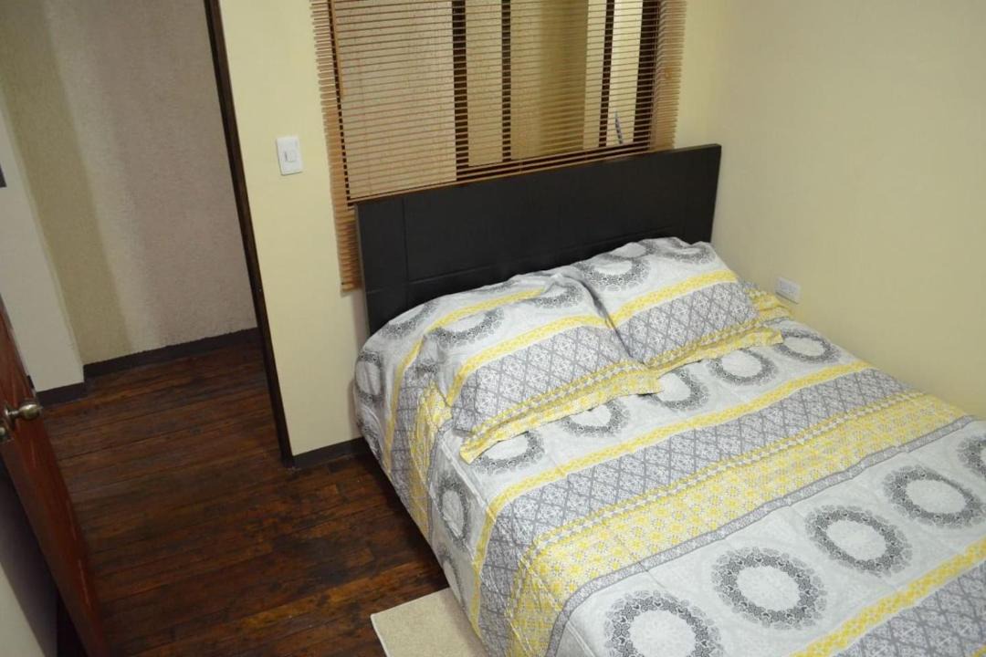 Carmen Apartment | #4 Private room close to Airport
