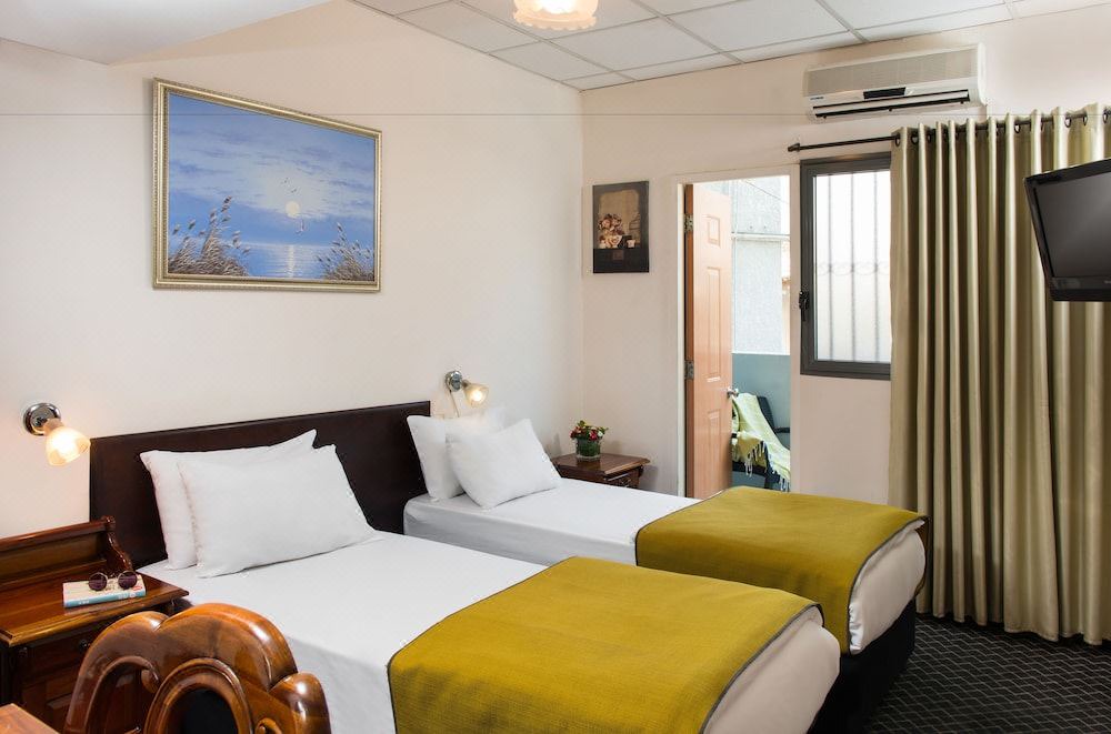 Photo of Bedroom in Kerem HaTeimanim