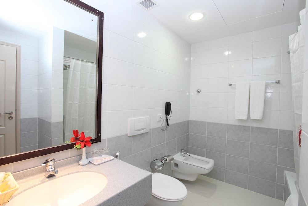 Photo of Bathroom in Qurm