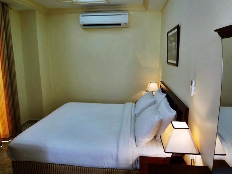Photo of Bedroom in Al Ghubrah Ash Shamaliyyah