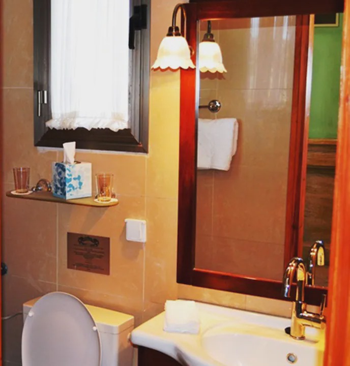 Photo of Bathroom in Artists Colony