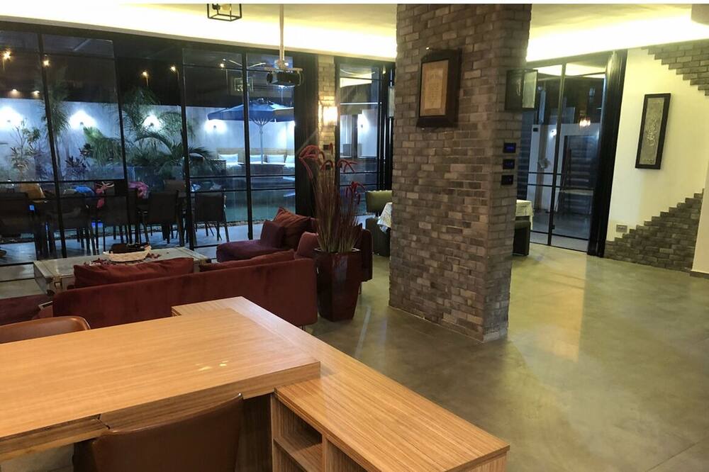 Photo of Others in Ra'ananna