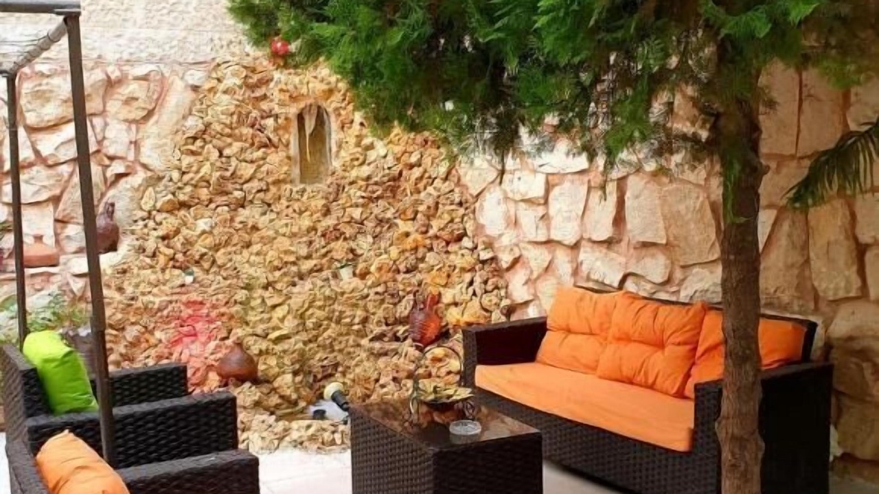 Photo of Patio Balcony in Madaba