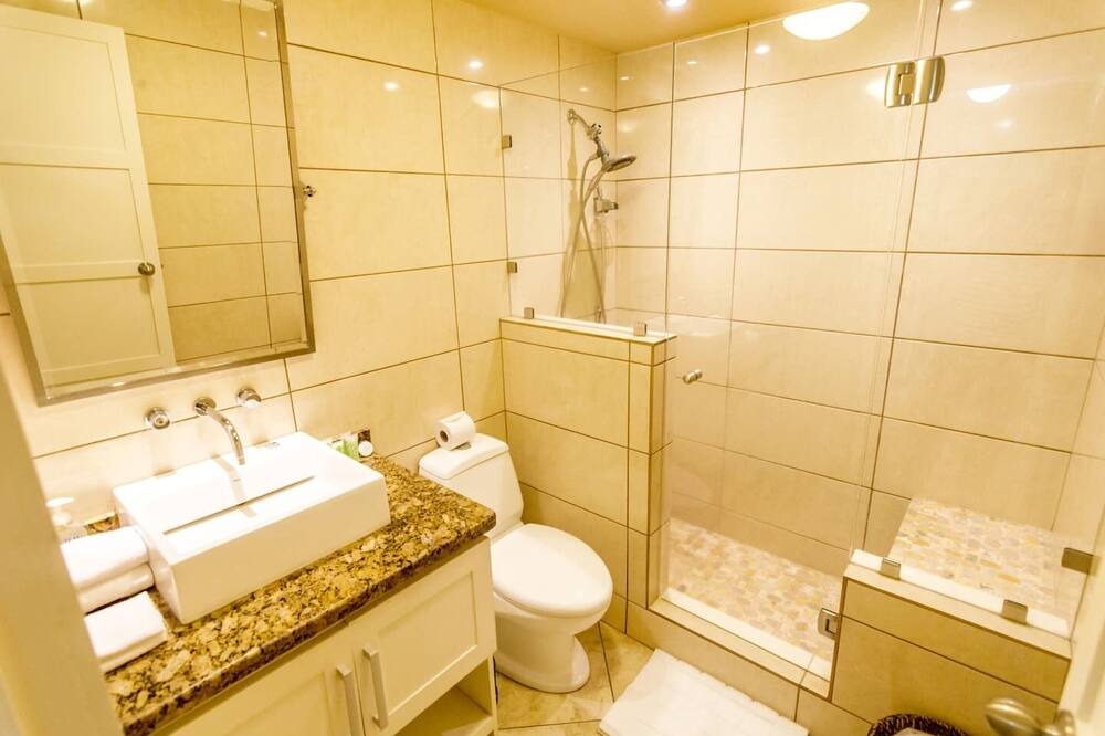 Photo of Bathroom in Ciudad Cariari