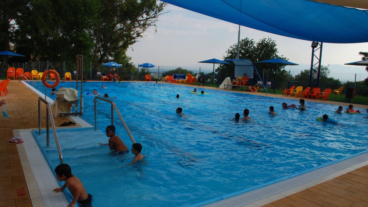 Photo of Human In Picture in Kfar Szold