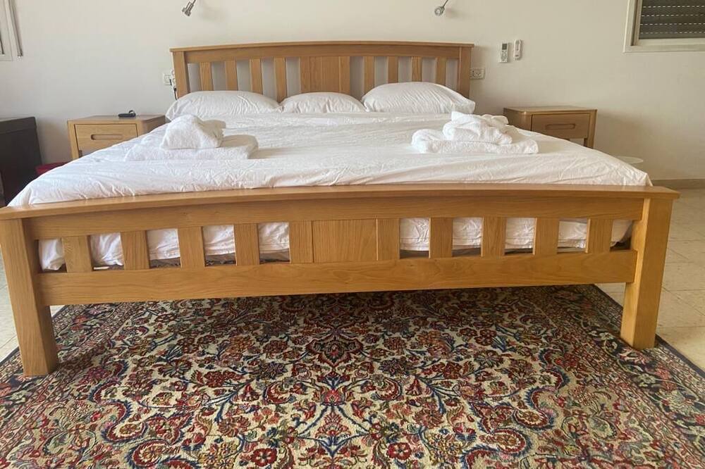 Photo of Bedroom in Zikhron Ya'aqov