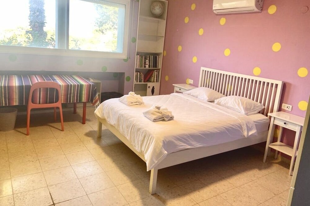 Photo of Bedroom in Zikhron Ya'aqov