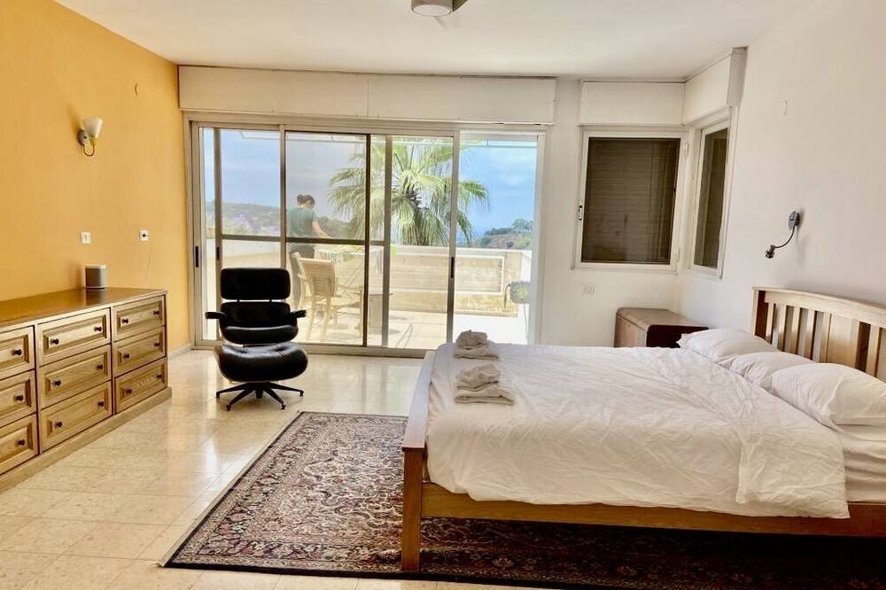 Photo of Bedroom in Zikhron Ya'aqov