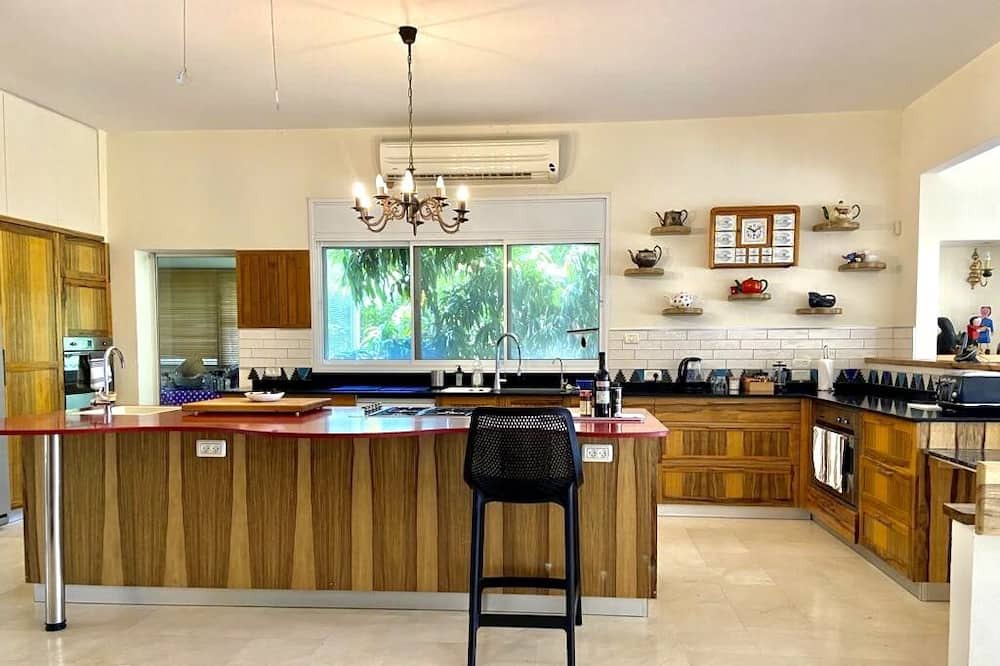 Photo of Kitchen in Zikhron Ya'aqov