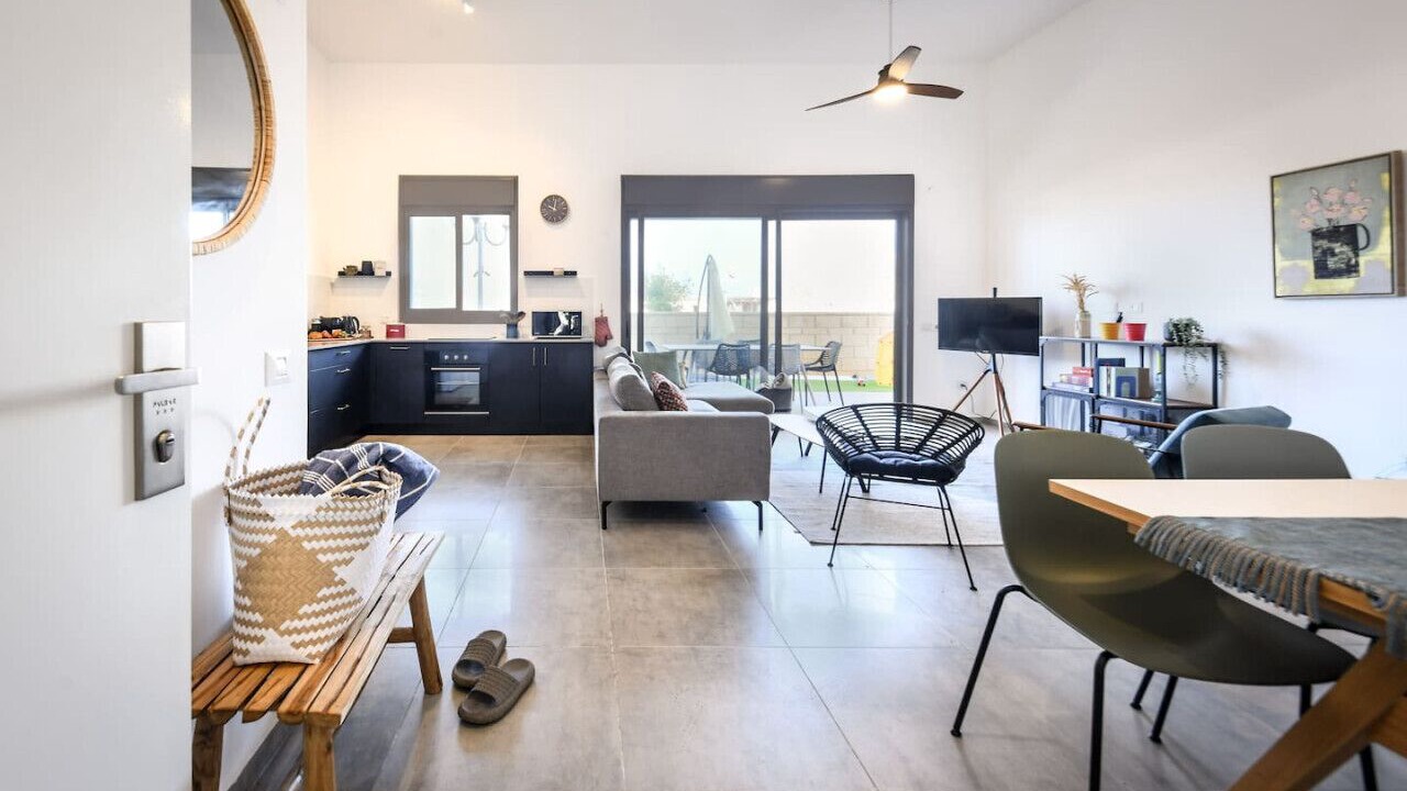 Photo of Livingroom in Nahariya