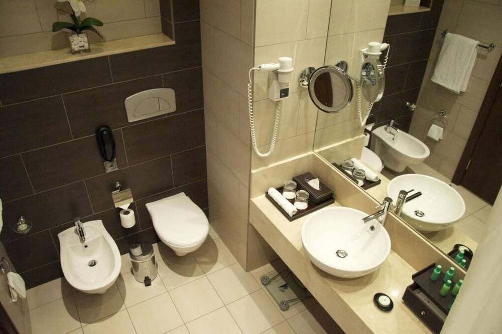 Photo of Bathroom in Al Zahiyah
