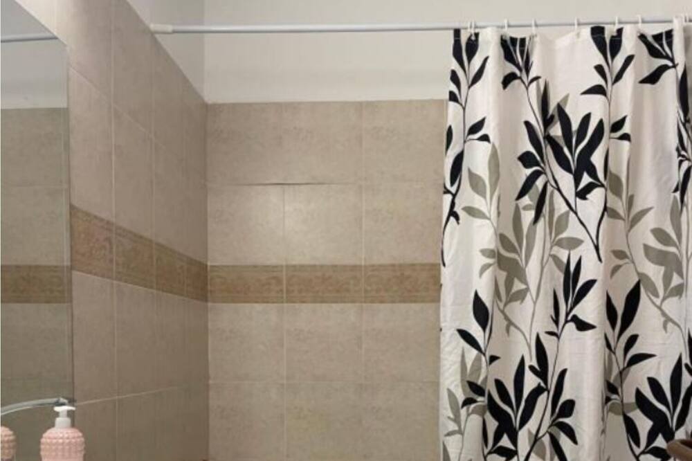 Photo of Bathroom in Ashdod
