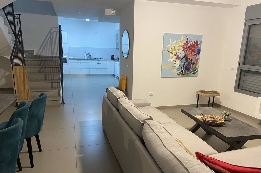 Photo of Livingroom in Pardes Hanna Karkur