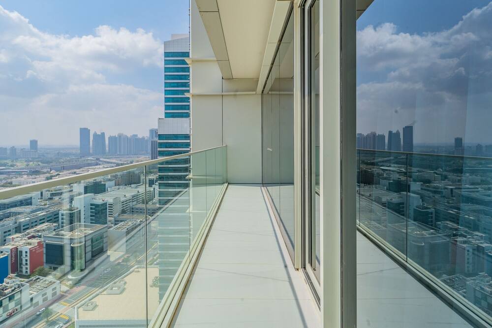 Photo of Patio Balcony in Dubai Media City