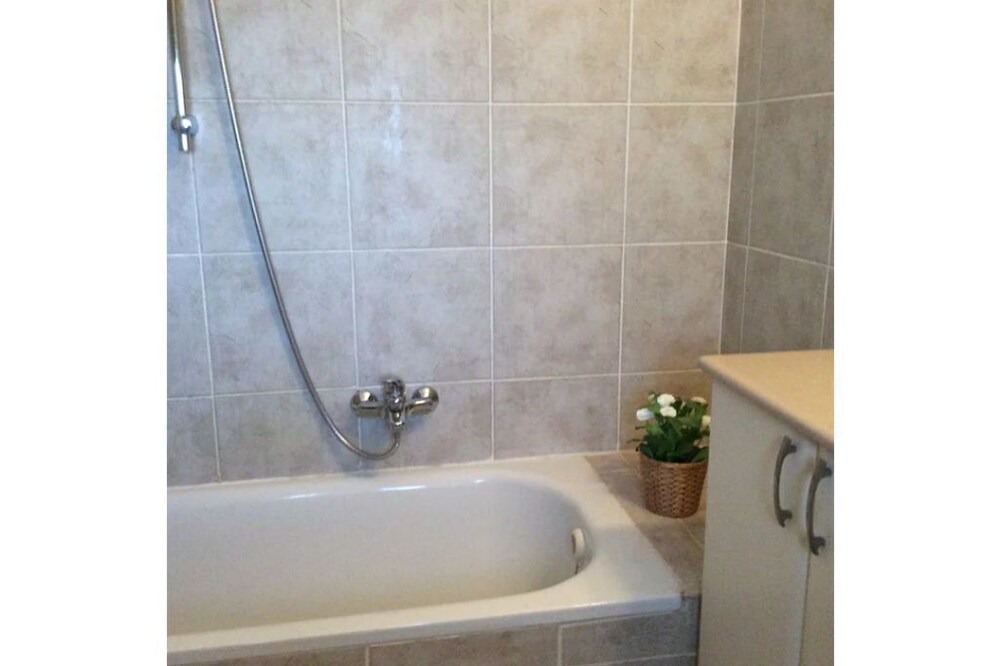 Photo of Bathroom in Ra'ananna