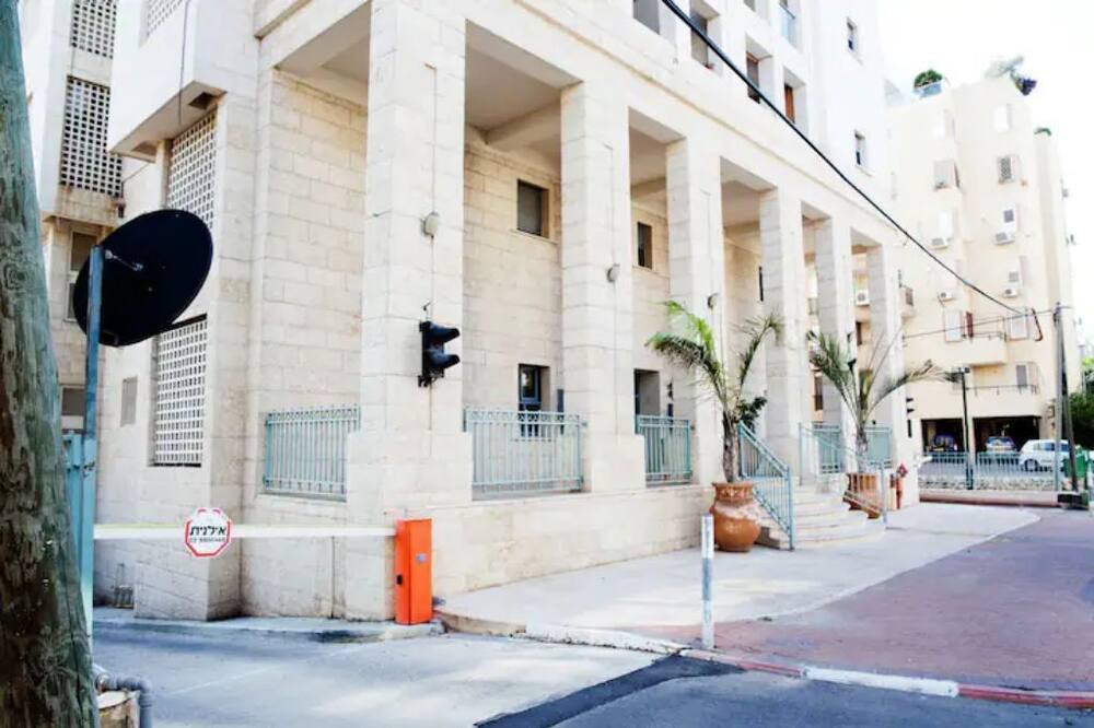 Photo of Outdoor in Ra'ananna