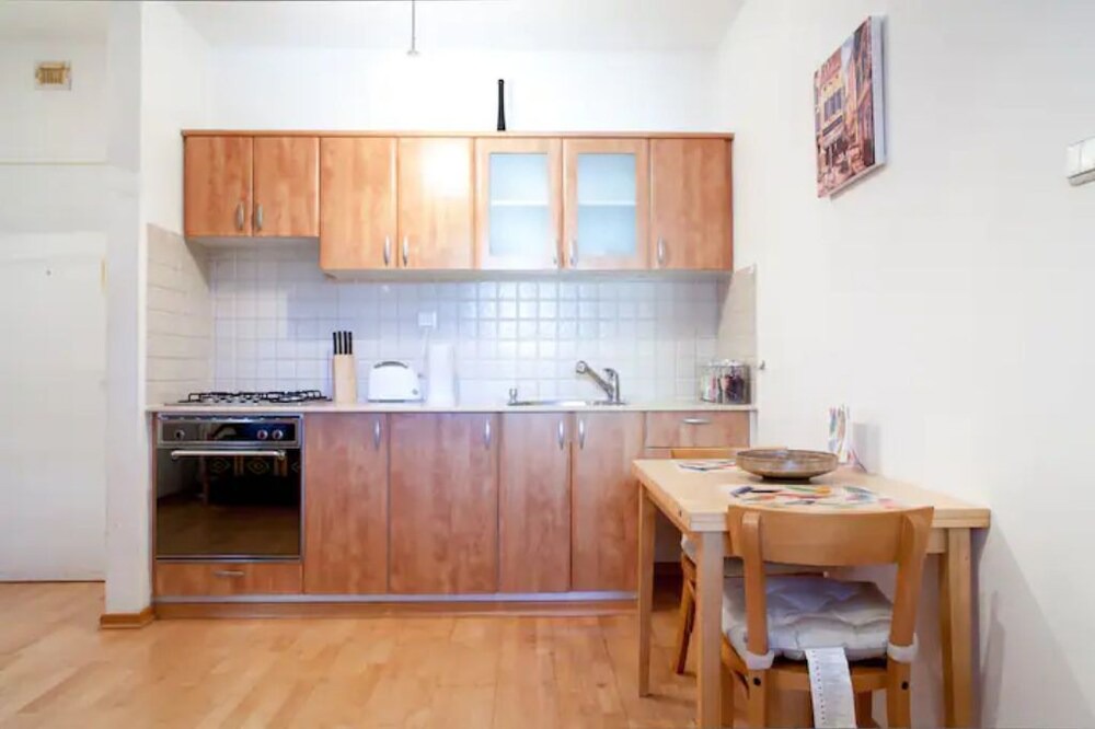 Photo of Kitchen in Ra'ananna
