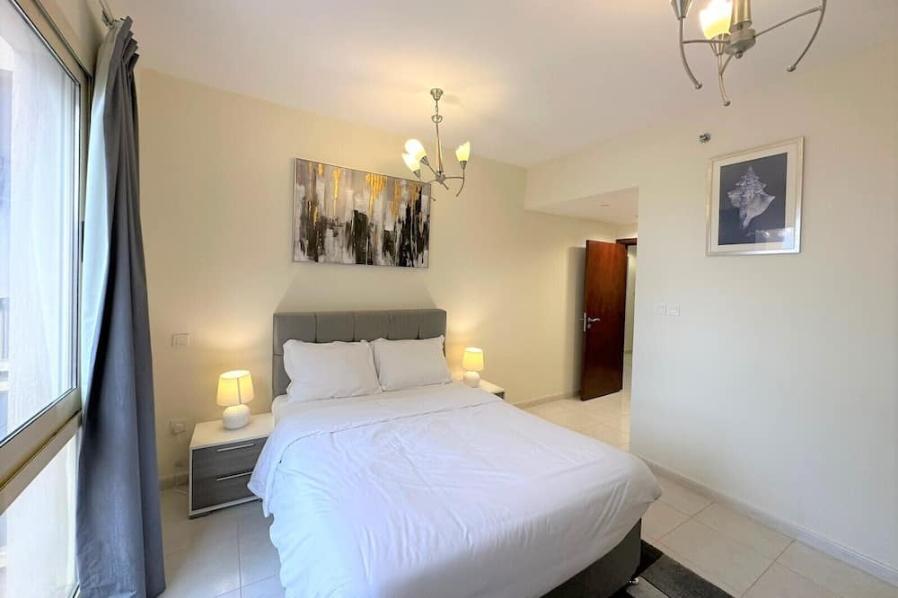 Photo of Bedroom in Mina Al Arab