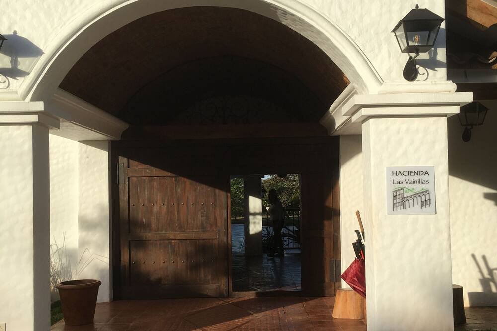 Photo of Outdoor in Los Angeles Chires