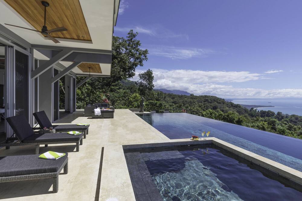 Photo of Outdoor in Dominical