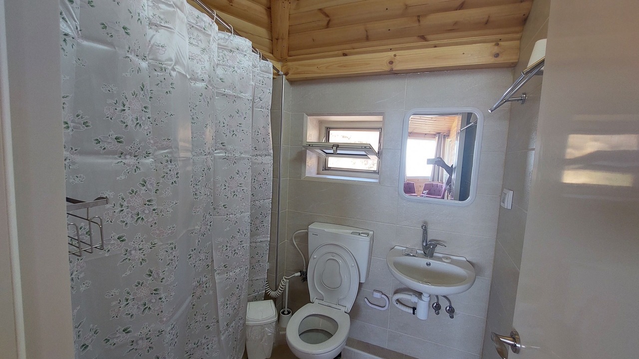 Photo of Bathroom in Ein Qiniyye