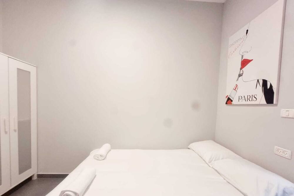 Photo of Bedroom in Jaffa