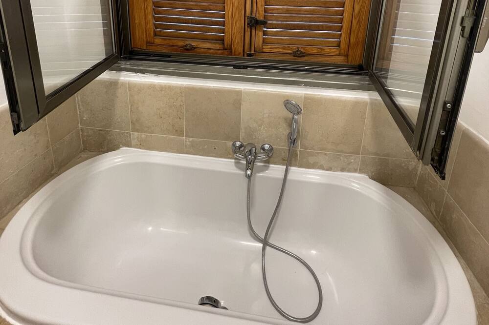 Photo of Bathroom in Jisr az-Zarqa