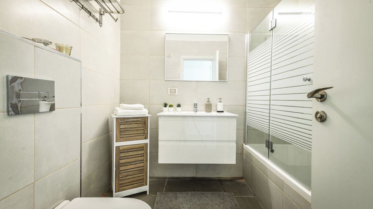 Photo of Bathroom in Nahariya