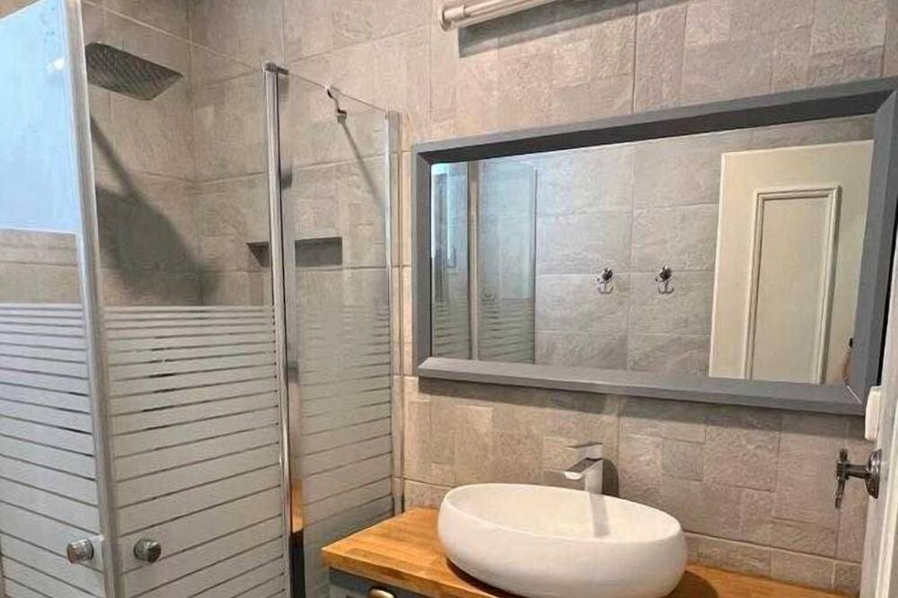 Photo of Bathroom in Yavne'el
