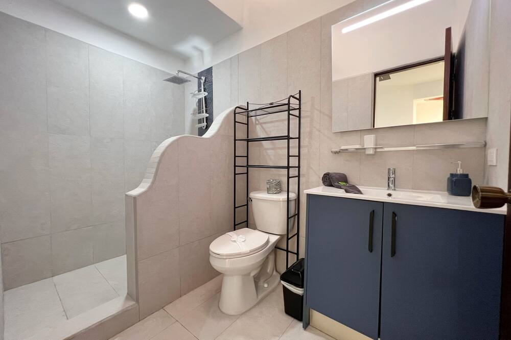 Photo of Bathroom in Coco