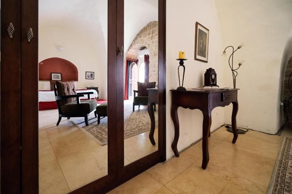 Photo of Bedroom in Artists Colony