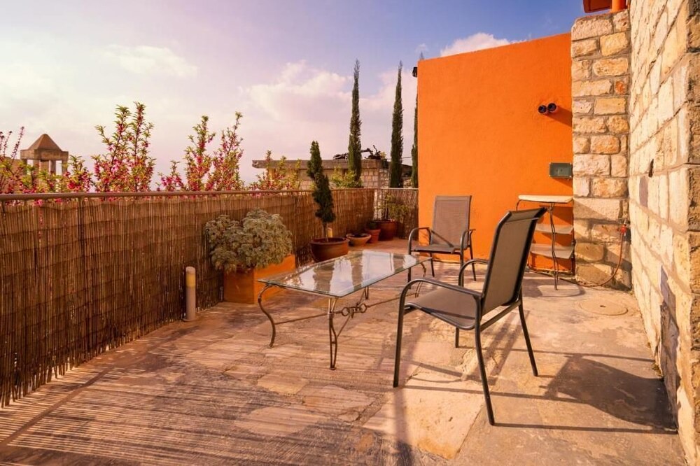 Photo of Patio Balcony in Artists Colony