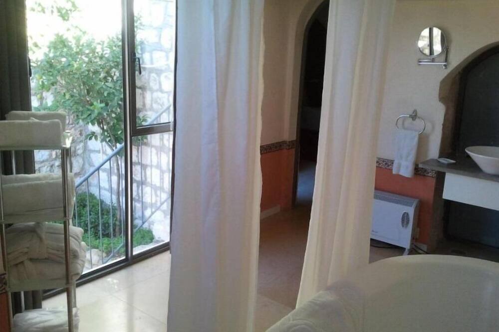 Photo of Bedroom in Artists Colony