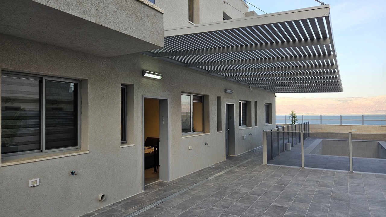 Photo of Buildings in Neve Zohar