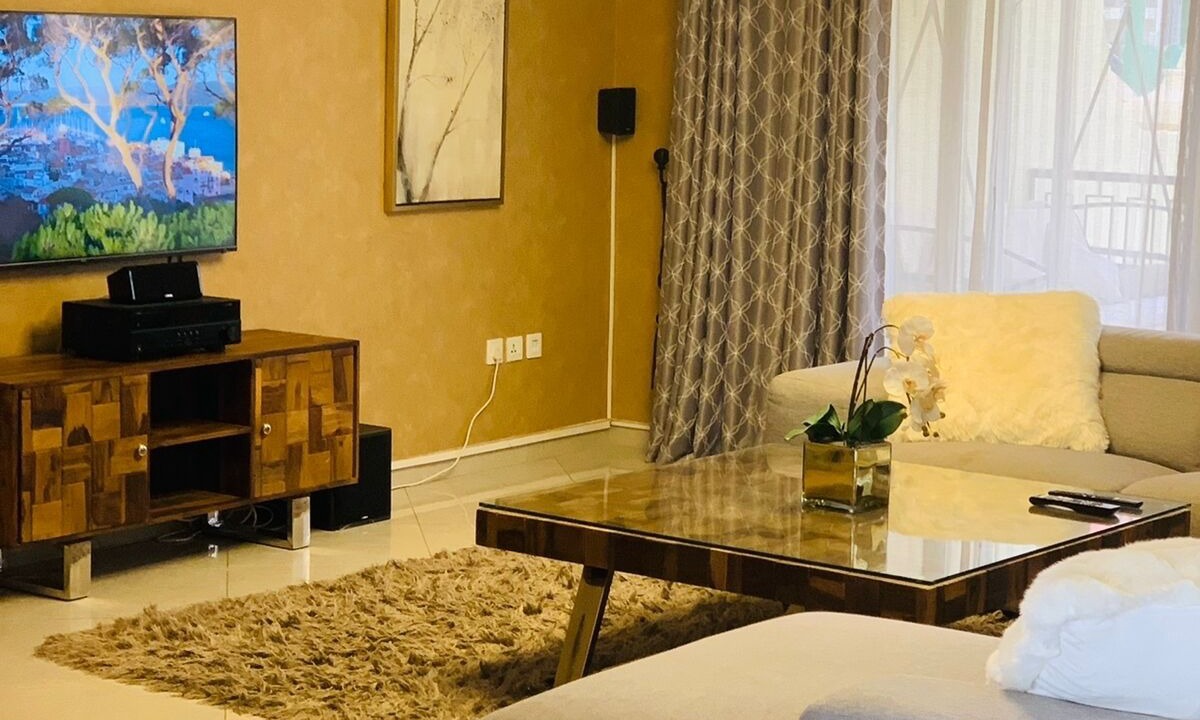 Photo of Livingroom in Al Hamra Village