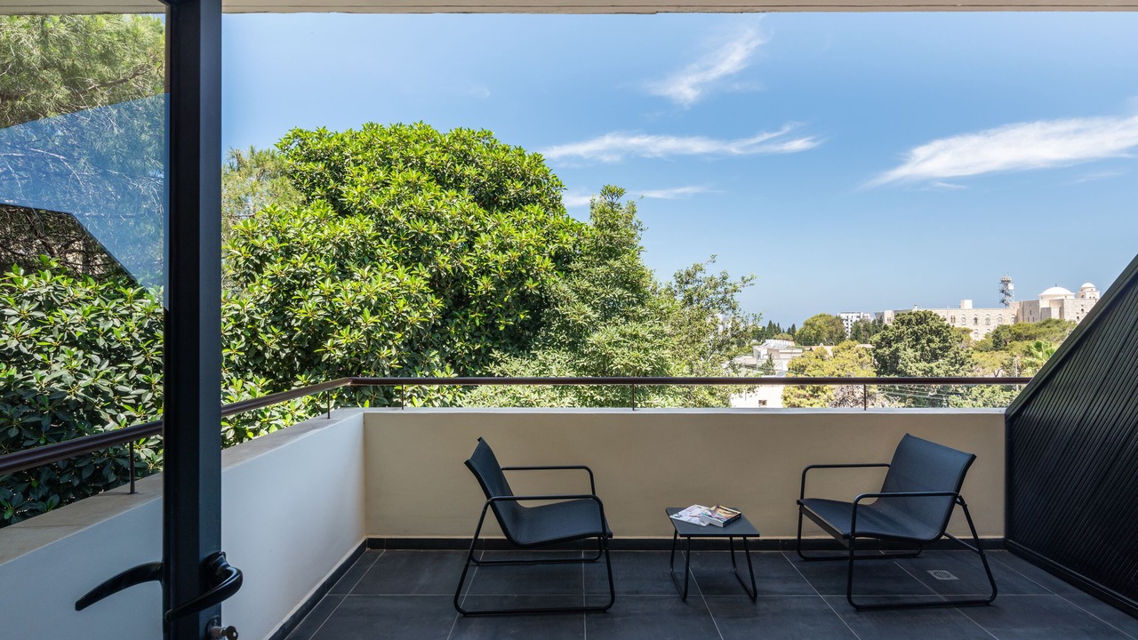 Photo of Patio Balcony in Panorama Street