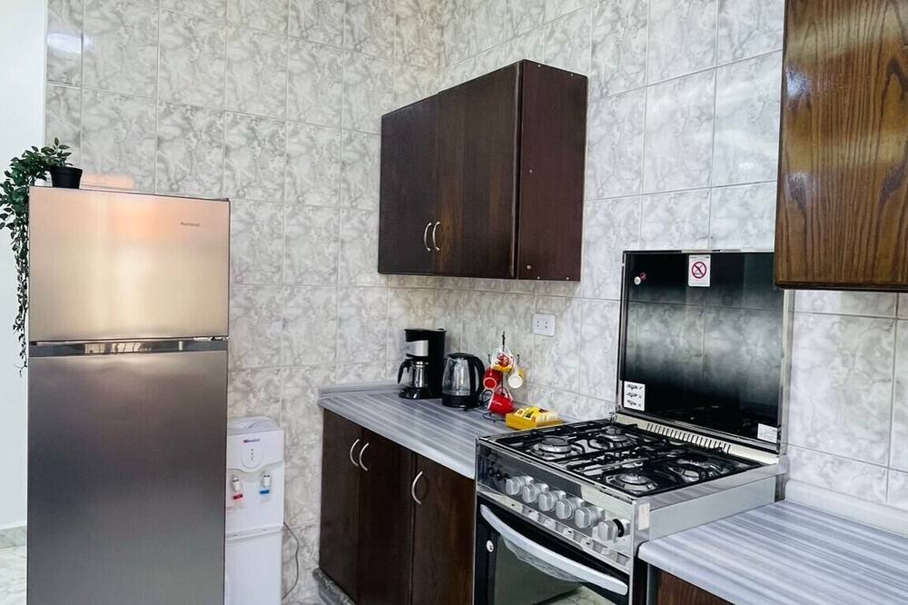 Photo of Kitchen in Al Jubeiha