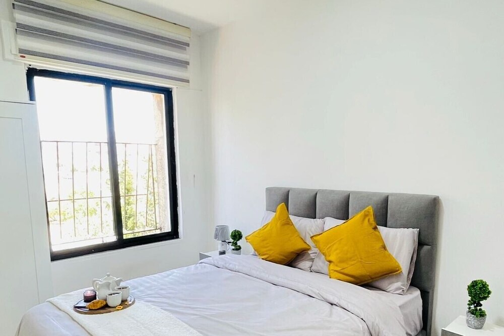 Photo of Bedroom in Al Jubeiha