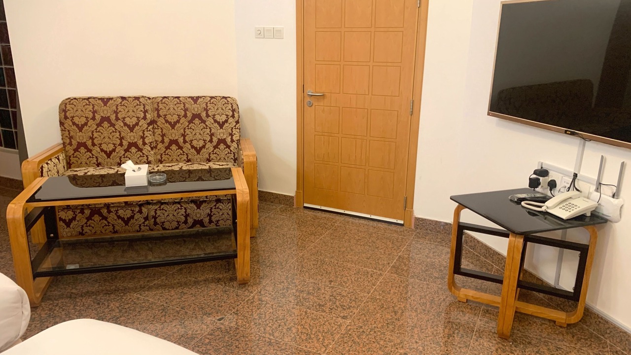 Photo of Bedroom in Qurm
