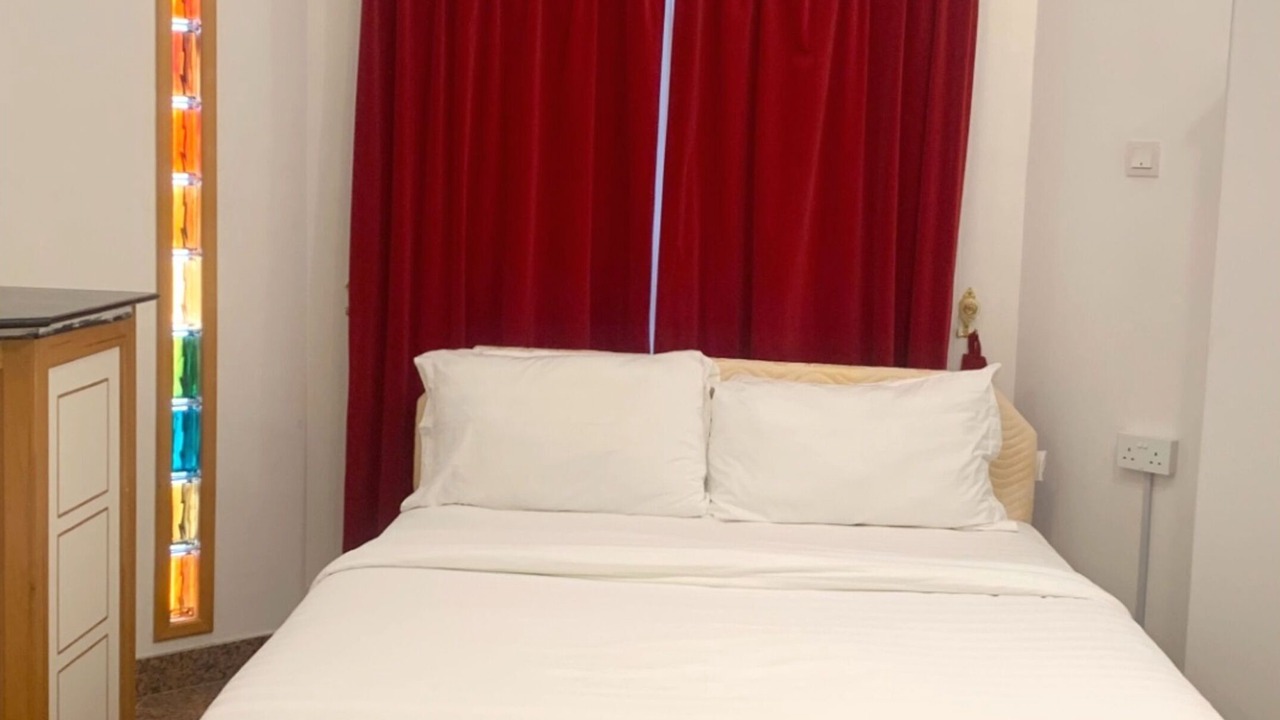 Photo of Bedroom in Qurm