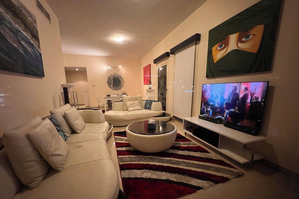 Photo of Livingroom in Al Hamra Village