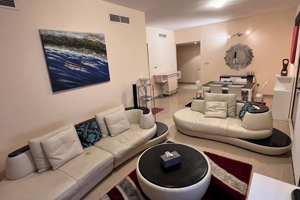 Photo of Livingroom in Al Hamra Village
