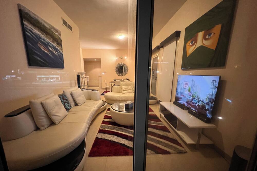Photo of Livingroom in Al Hamra Village