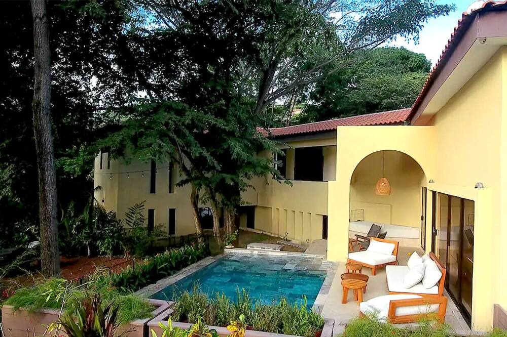 Photo of Outdoor in Coco