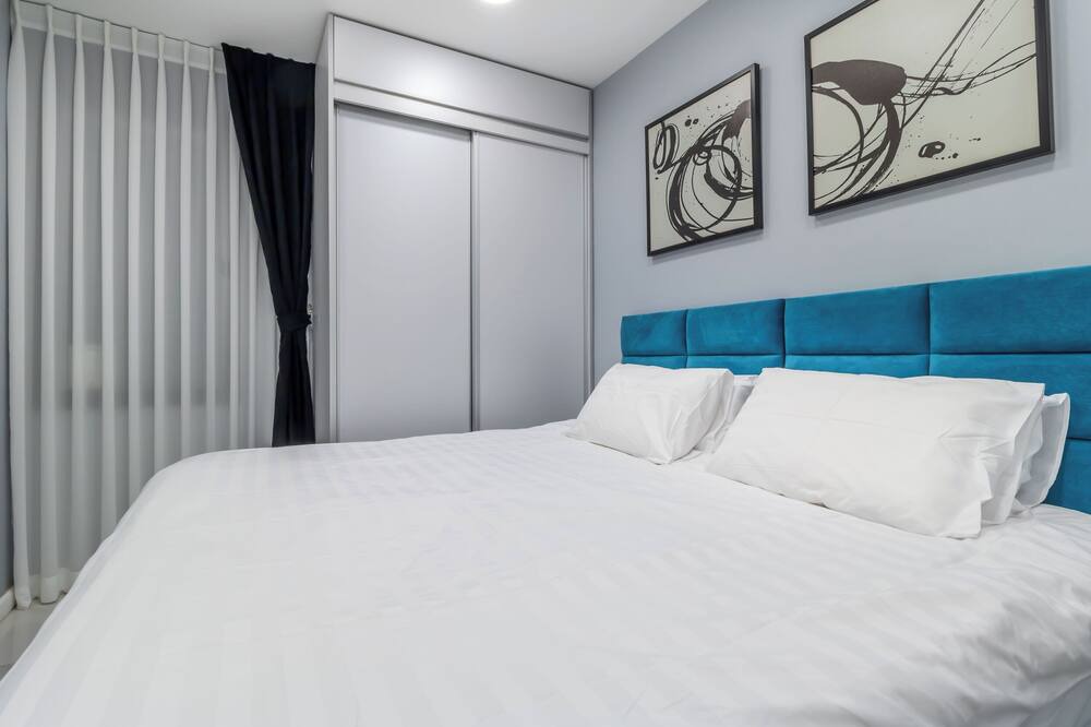 Photo of Bedroom in Yemin Moshe