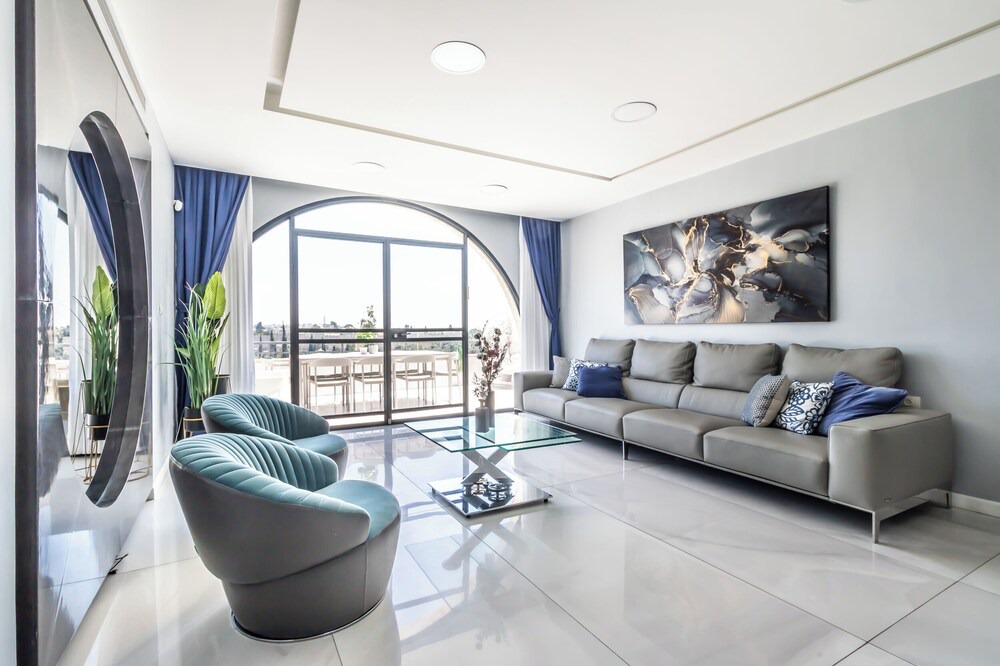 Photo of Livingroom in Yemin Moshe