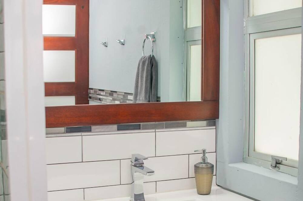 Photo of Bathroom in Coco Sunset Hills