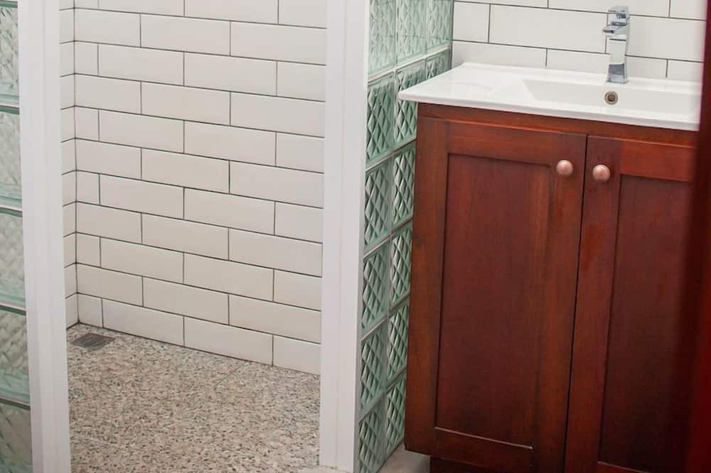 Photo of Bathroom in Coco Sunset Hills