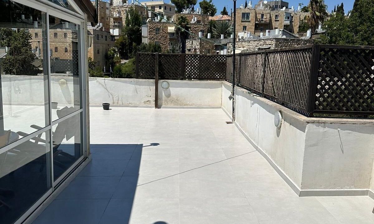 Photo of Outdoor in Kiryat Shmuel
