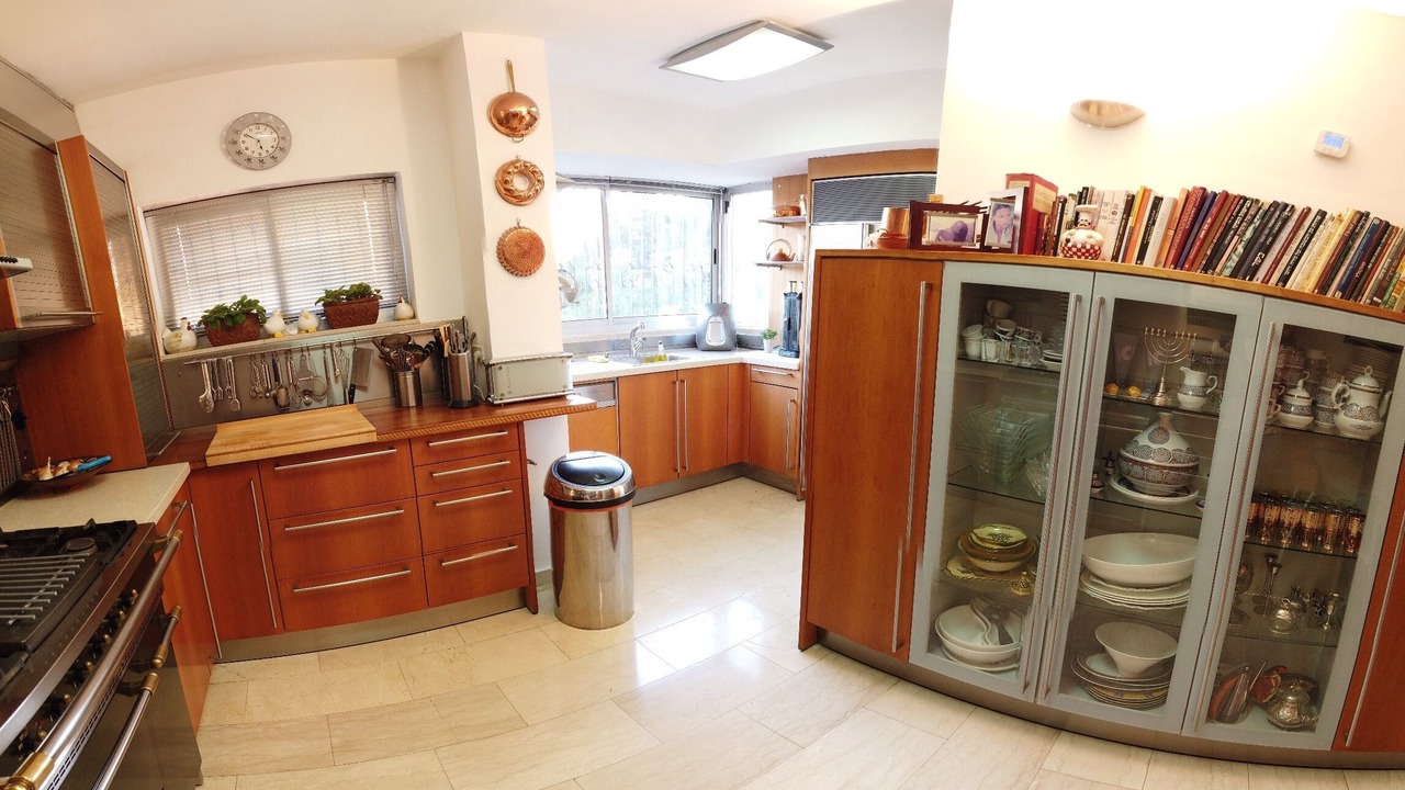Photo of Kitchen in Kiryat Shmuel